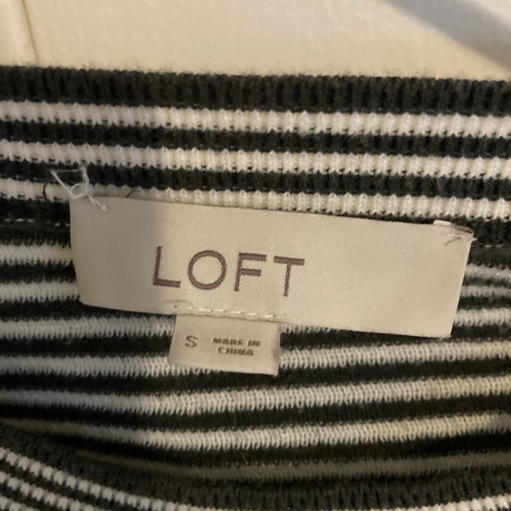Loft Top - Picture 2 of 3